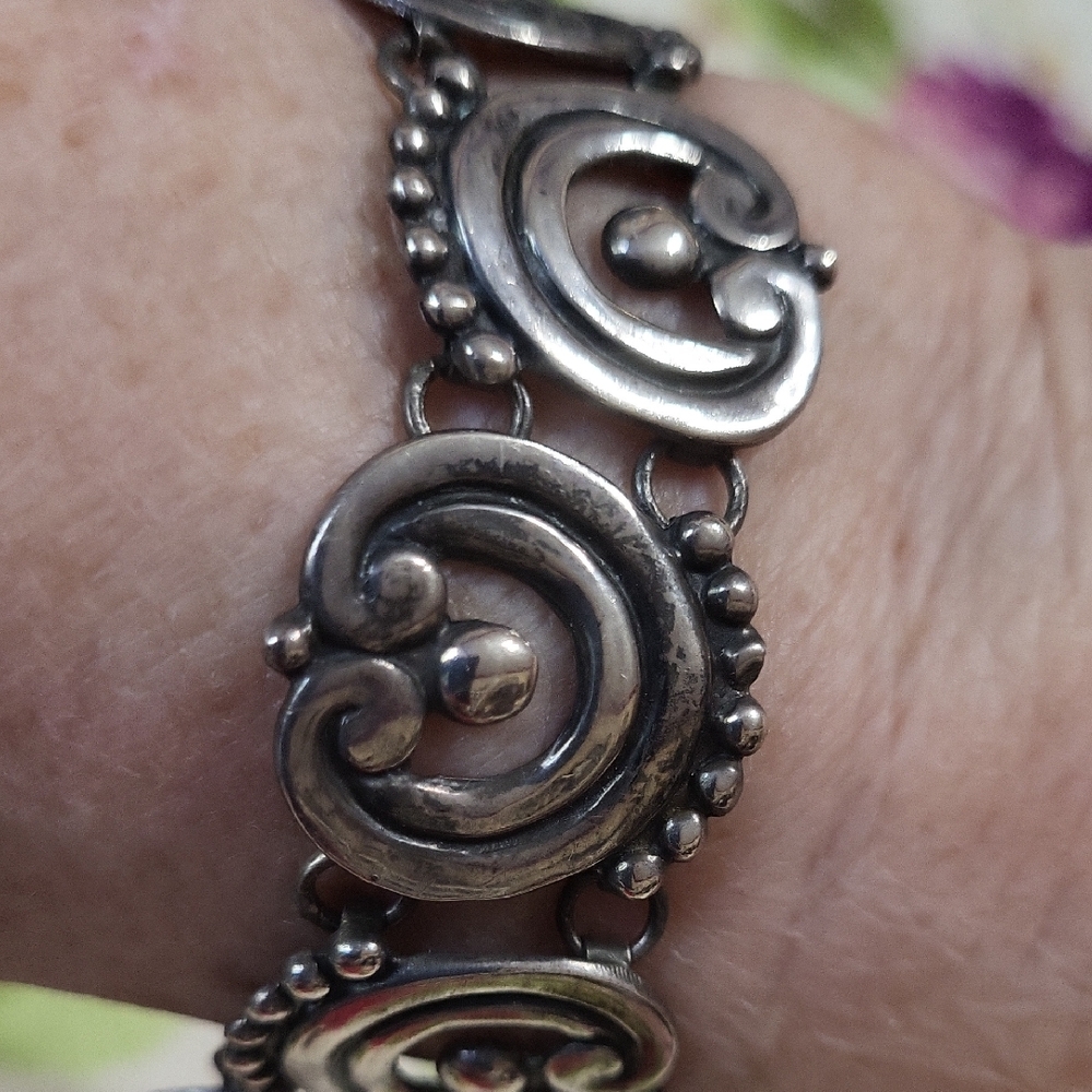 Vintage Los Castillo Mexican Sterling Silver Flower Bracelet